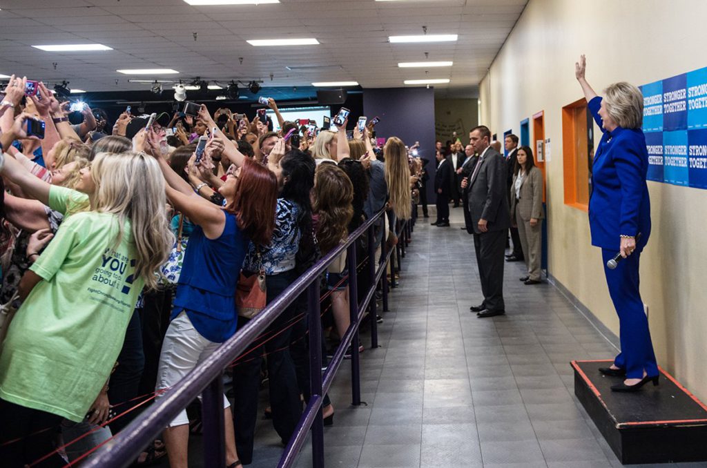 Le foto a (e di) star e personaggi famosi nell'epoca degli smartphone in 11 scatti