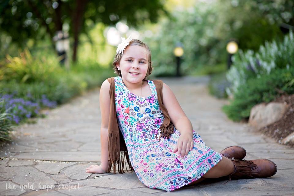 Piccoli guerrieri crescono: le fotografie e la speranza dei bambini che lottano contro il cancro