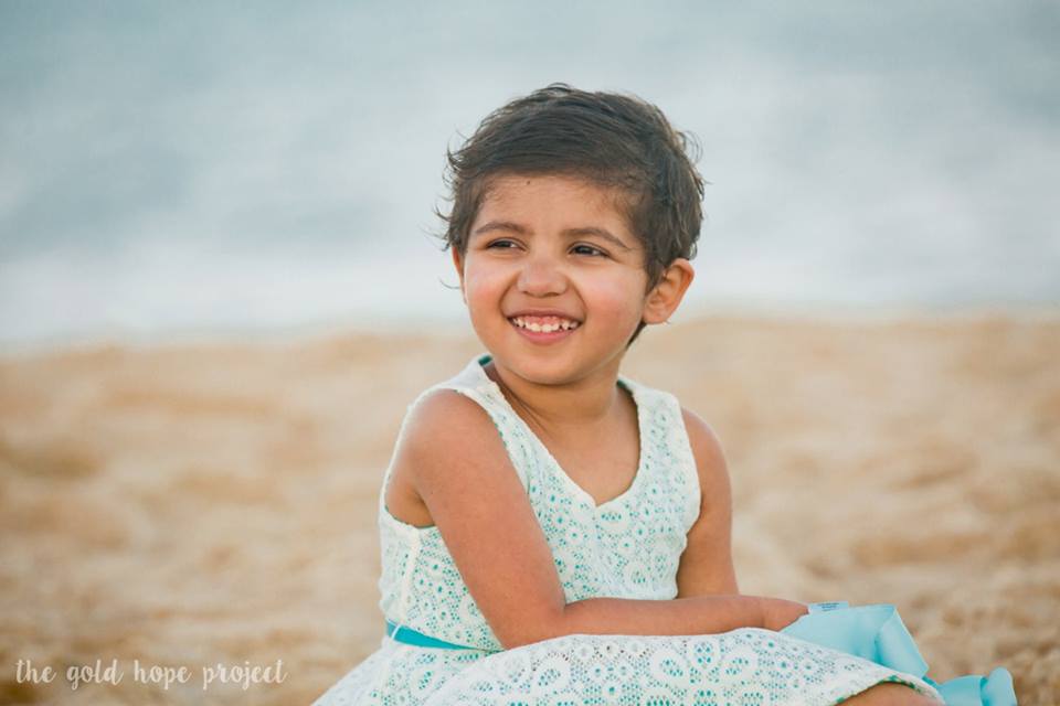 Piccoli guerrieri crescono: le fotografie e la speranza dei bambini che lottano contro il cancro