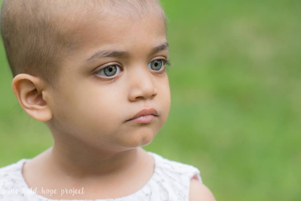 Piccoli guerrieri crescono: le fotografie e la speranza dei bambini che lottano contro il cancro