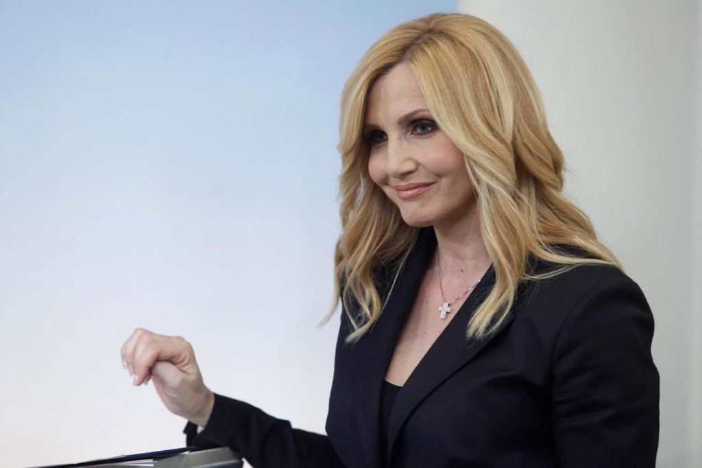 Meravigliose cinquantenni: 19 donne bellissime e sexy che hanno superato i 50