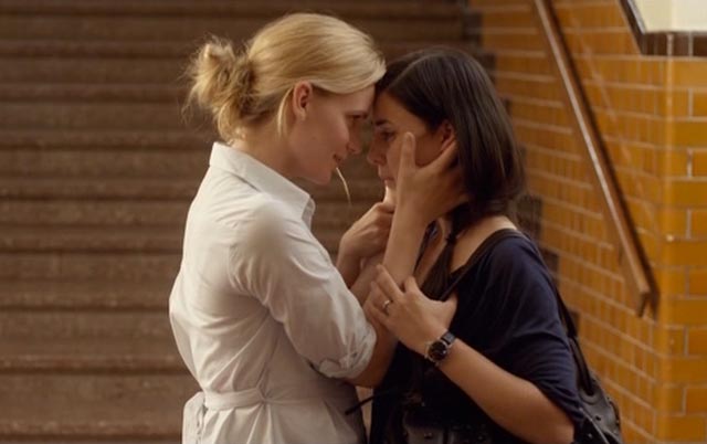 Le più belle e sensuali scene di sesso lesbico viste al cinema!