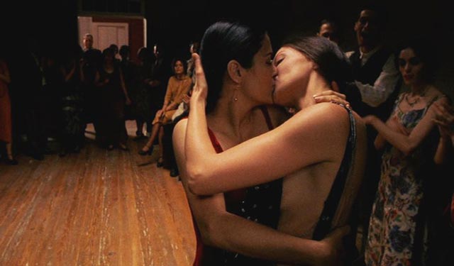 Le più belle e sensuali scene di sesso lesbico viste al cinema!