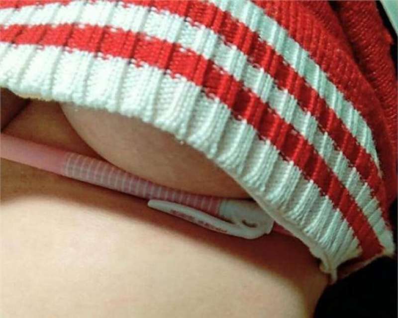 "Guarda, sta su": la Tawawa challange e le altre assurde sfide per mostrare il seno