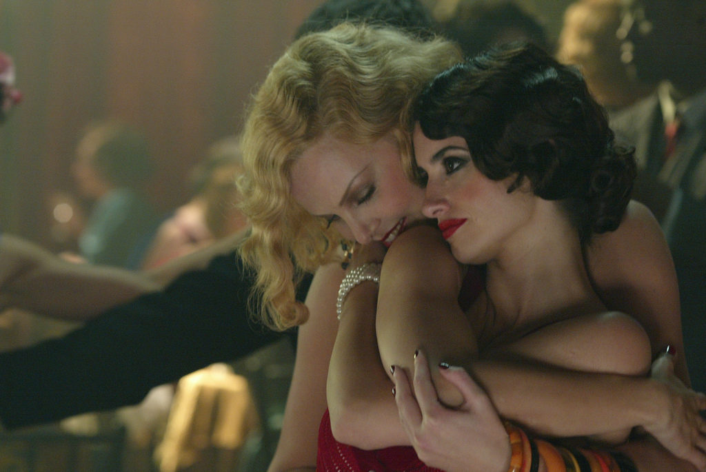 Le più belle e sensuali scene di sesso lesbico viste al cinema!