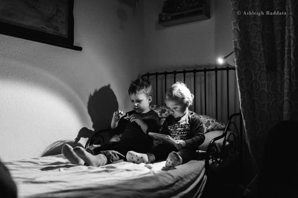 "Mio figlio è un bambino speciale con bisogni speciali": le foto della mamma di un bambino autistico