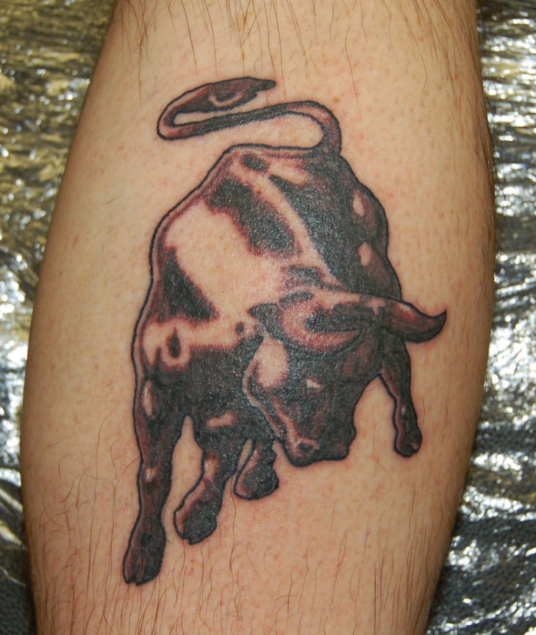 Tatuaggi che violano il copyright: 15 tatuaggi diffusi che potrebbero portarti in tribunale