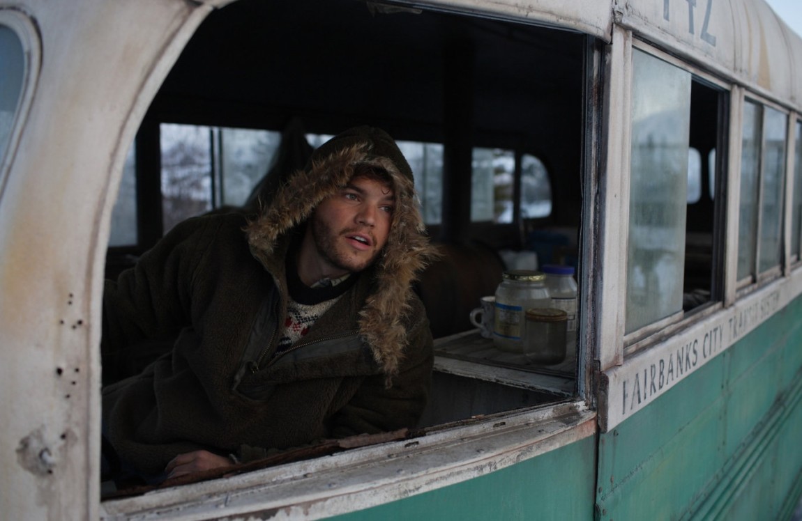 Into The Wild: le vere foto di Chris e quella scritta incisa sul bus prima di morire