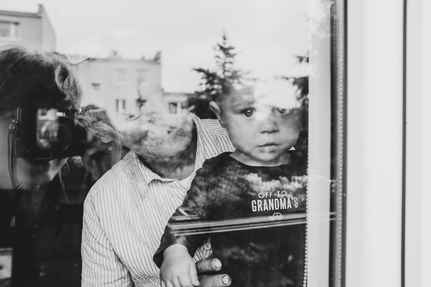 Amore di nonno: 23 bellissime foto che raccontano una storia d'amore fatta di rughe, presenza e silenzi