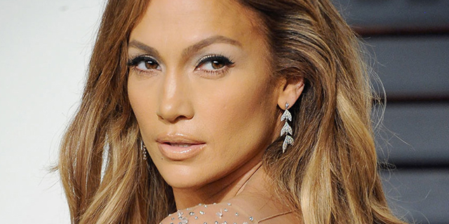 La foto di Jennifer Lopez senza trucco: perché amiamo i vip al naturale La foto di Jennifer Lopez senza trucco: perché amiamo i vip al naturale