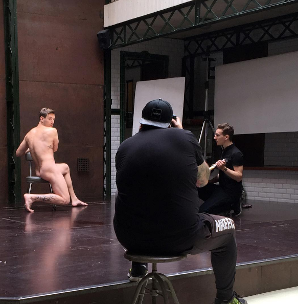 "Dieux du Stade" 2017, il calendario più sexy: i rugbisti e gli altleti francesi messi a nudo