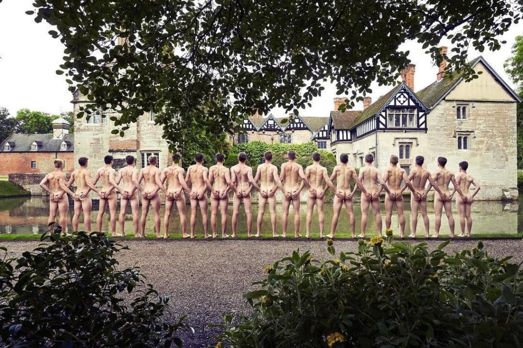 Vogatori inglesi contro l'omofobia: Ecco il sexy calendario 2017
