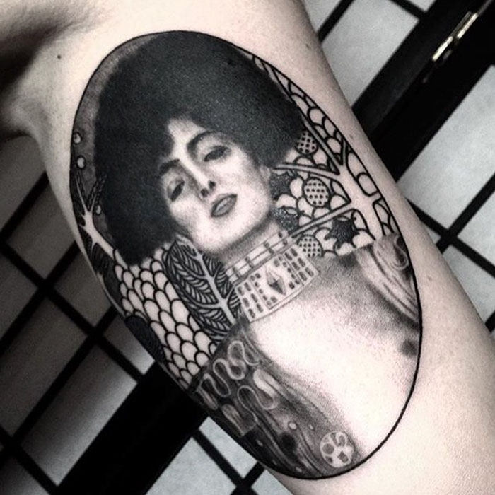 20 tatuaggi ispirati a Gustav Klimt per persone con un lato artistico spiccato