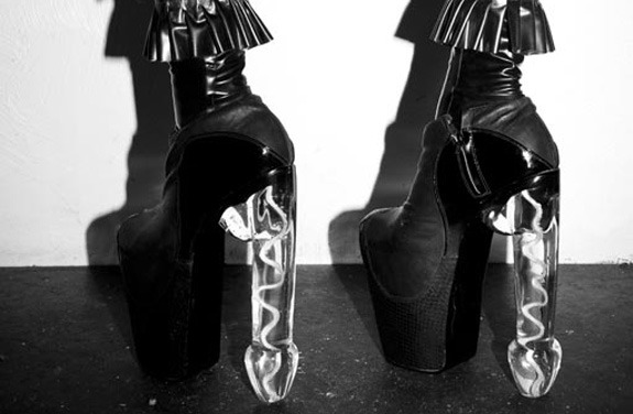 Le 40 scarpe più strane (e brutte) del mondo