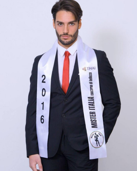 Mister Italia in 15 scatti: cosa ne pensate?