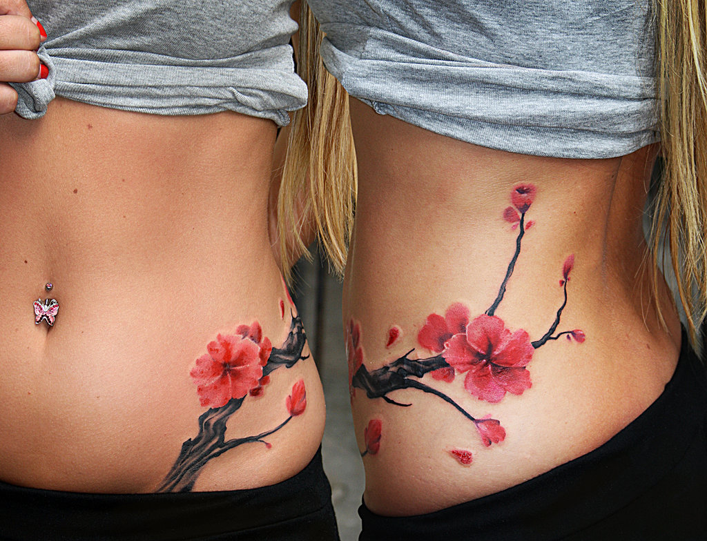 24 geniali tatuaggi fatti con l'aiuto di nei, macchie o malattie della pelle