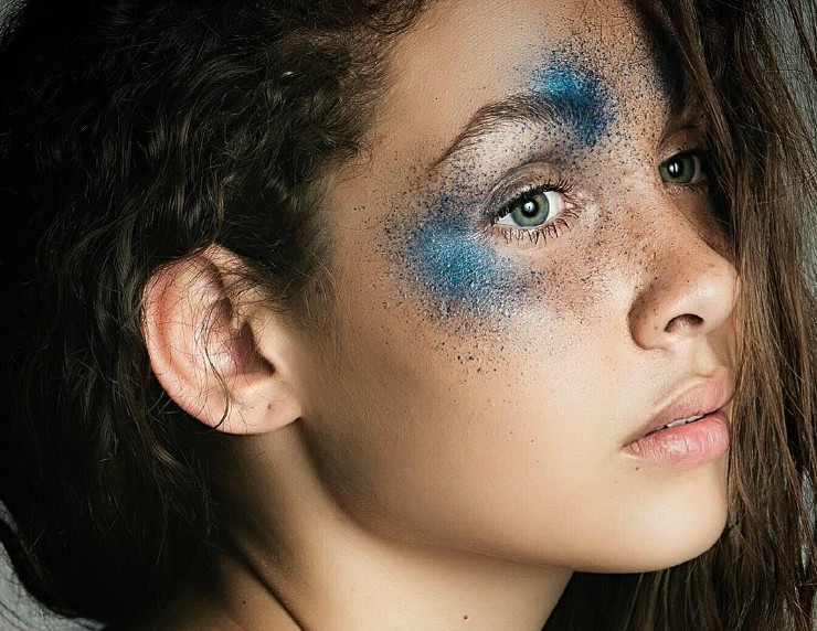 Lentiggi glitter: 15 foto per lasciarti ispirare dal nuovo trend (magari per Carnevale!)