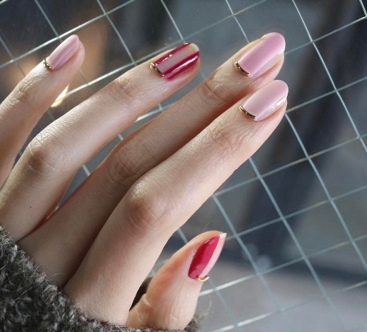 Manicure con il filo di ferro. Una tendenza di cui possiamo fare a meno