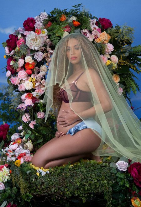 Beyoncé: la prima foto dei gemelli super social come quella dell'annuncio di gravidanza