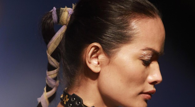 Chi è Anjali, la prima trans a sfilare alla Fashion Week indiana