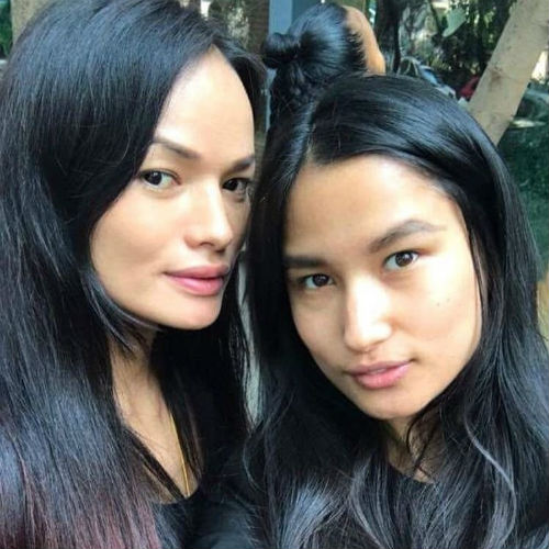 Chi è Anjali, la prima trans a sfilare alla Fashion Week indiana