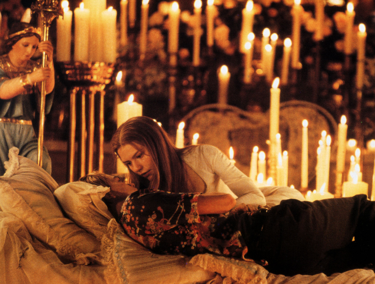 Oh Romeo, Romeo, perché sei tu Leo? 34 cose che, scommettiamo, non sai su Romeo + Giulietta