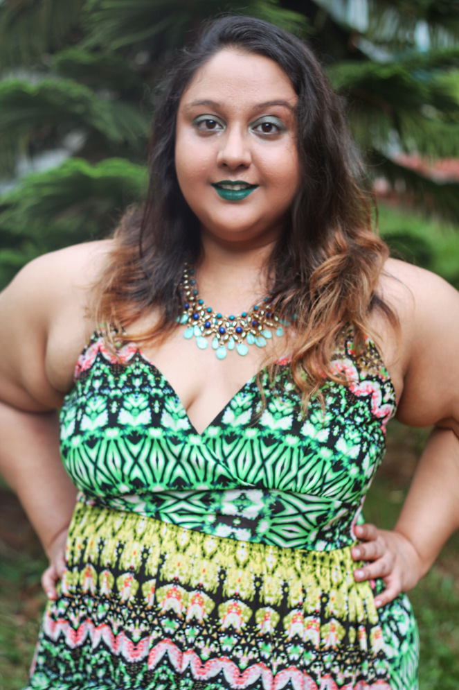 Instagram rimuove la sua foto in bikini. La risposta della blogger plus-size