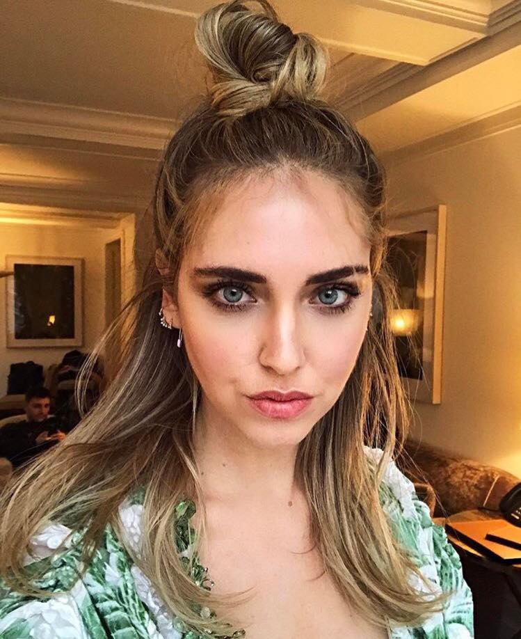 Chiara Ferragni: 10 acconciature facili (e belle) da copiare dal suo account Instagram