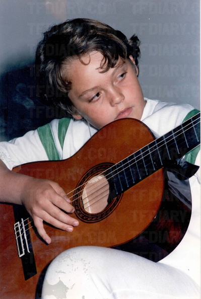 Tiziano Ferro: 40 anni in 40 foto e 40 citazioni