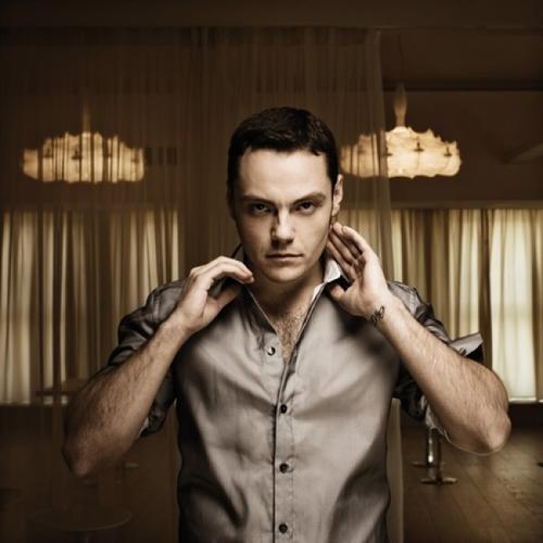 Tiziano Ferro: 40 anni in 40 foto e 40 citazioni