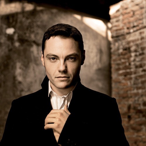 Tiziano Ferro: 40 anni in 40 foto e 40 citazioni