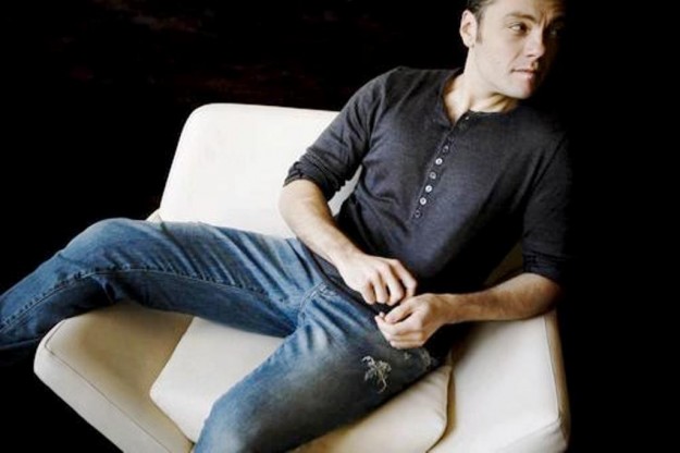 Tiziano Ferro: 40 anni in 40 foto e 40 citazioni