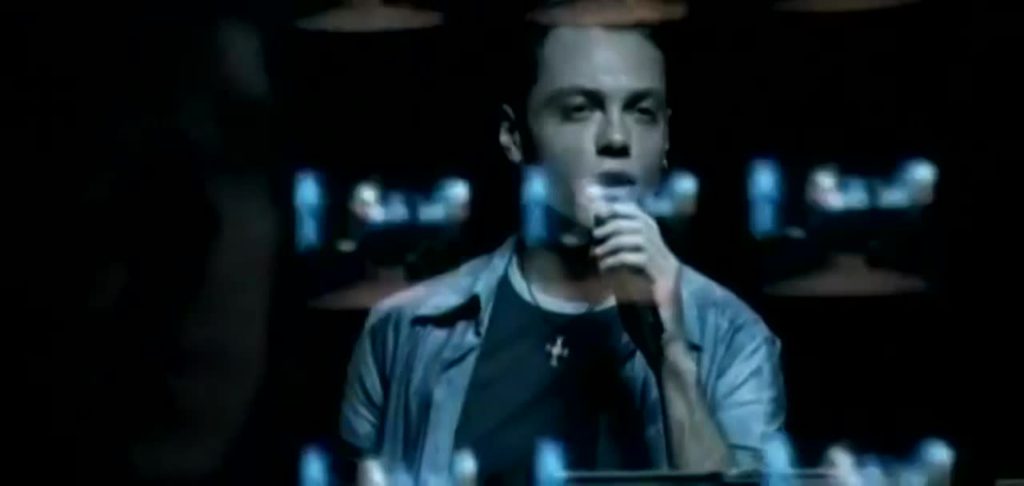 Tiziano Ferro: 40 anni in 40 foto e 40 citazioni