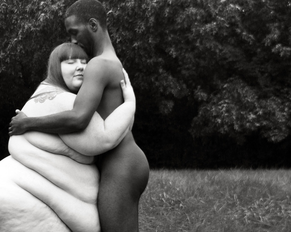 Adipositivity: 10 bellissime foto di coppie "grasse" non curvy