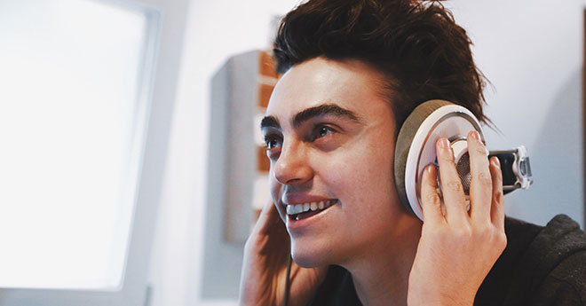 Michele Bravi, il primo messaggio dopo l’incidente in cui è morta Rosanna