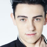 Michele Bravi: X Factor, Tiziano Ferro, la depressione, l'amore fuori dagli stereotipi