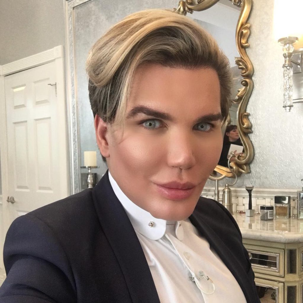 Rodrigo Alves, il Ken umano diventa Barbie: "Mi sono sempre sentita una donna"