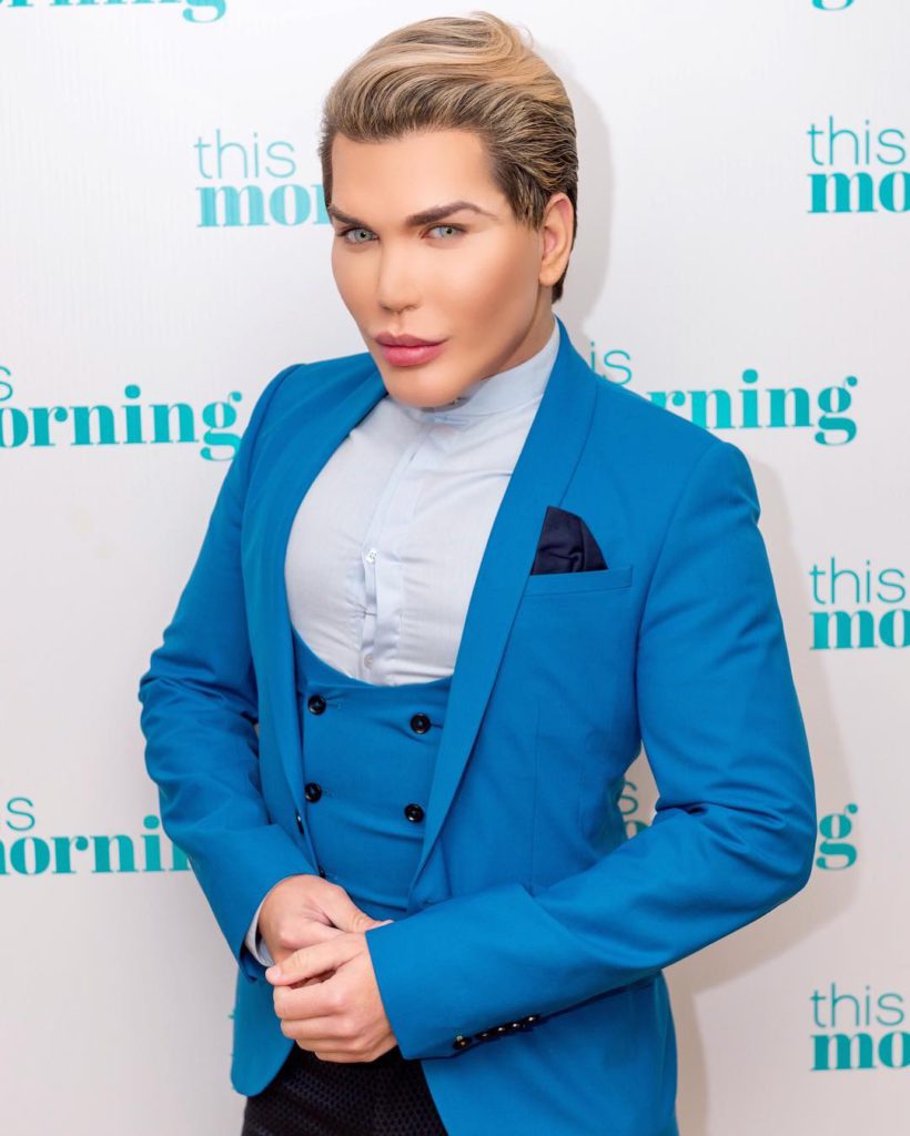 Rodrigo Alves, il Ken umano diventa Barbie: "Mi sono sempre sentita una donna"