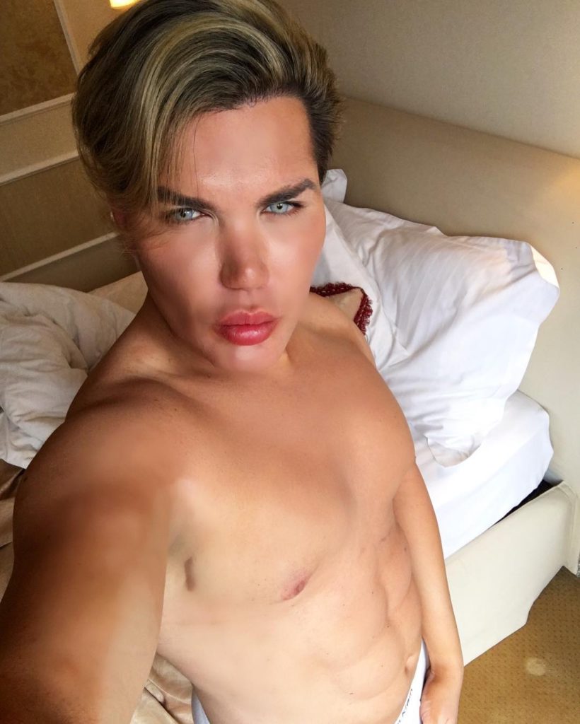 Rodrigo Alves, il Ken umano diventa Barbie: "Mi sono sempre sentita una donna"