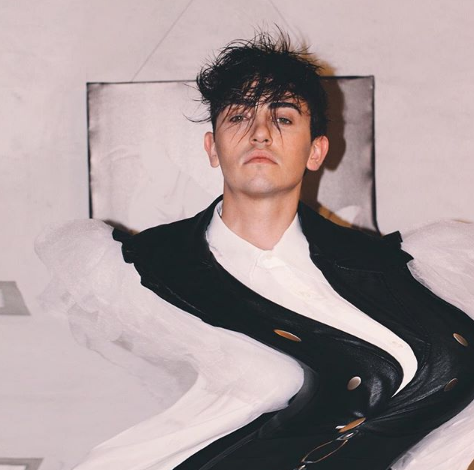 Michele Bravi, il primo messaggio dopo l’incidente in cui è morta Rosanna