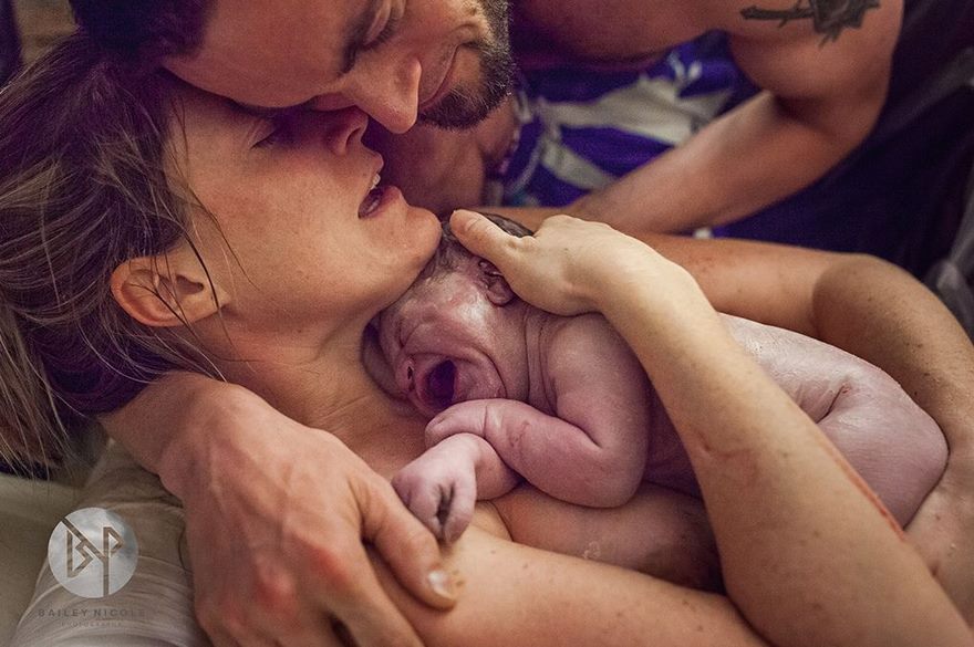 31 immagini di nascita che dimostrano che noi donne siamo una forza della natura