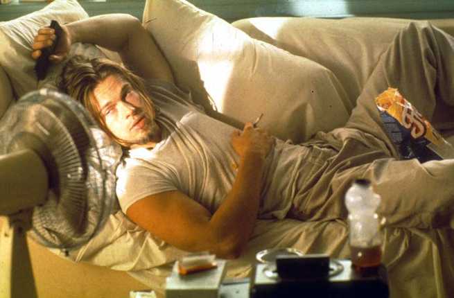 Brad Pitt: tutti i volti di un sex symbol. Capelli bianchi compresi