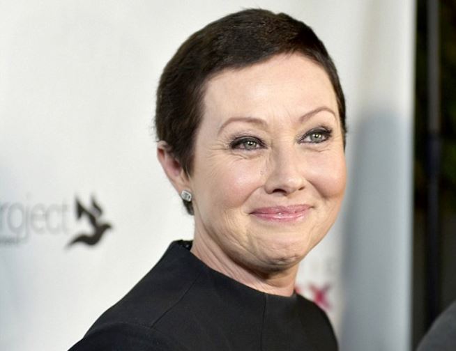 Shannen Doherty, il dolore e il coraggio della lotta contro il cancro