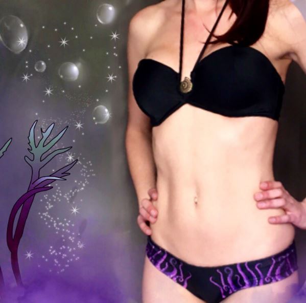 "E presero il sole felici e contente" con i bikini da principessa Disney