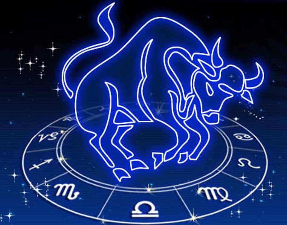 Cosa dice il tuo segno zodiacale sul tipo di uomo di cui ti innamori