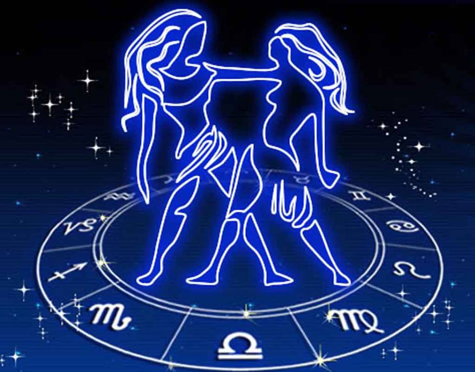 Cosa dice il tuo segno zodiacale sul tipo di uomo di cui ti innamori