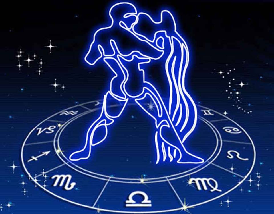 Cosa dice il tuo segno zodiacale sul tipo di uomo di cui ti innamori