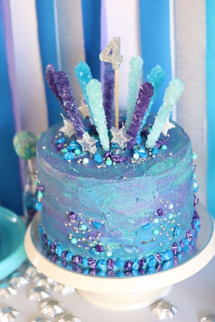 Decorazioni torte: basta cake design, ecco 20 idee semplici e creative