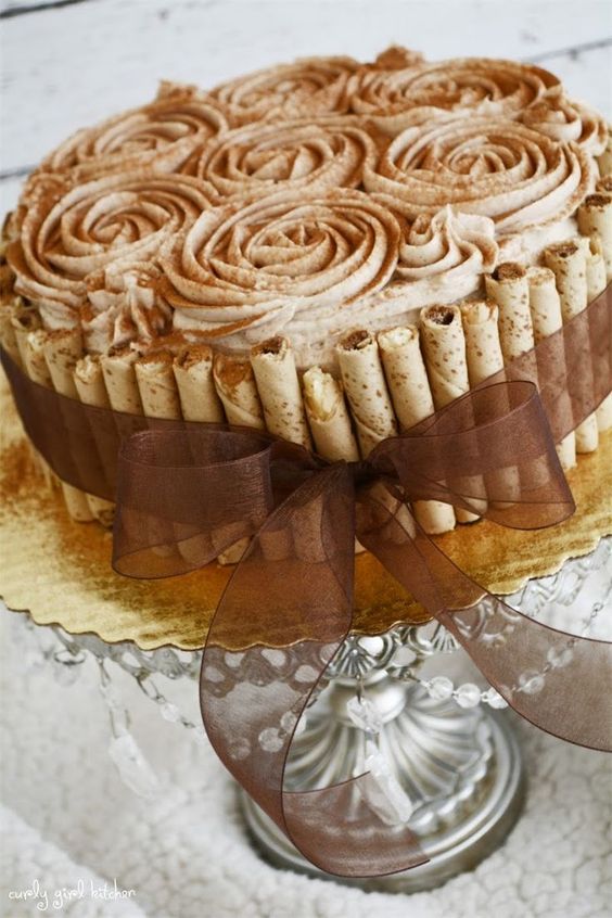 Decorazioni torte: basta cake design, ecco 20 idee semplici e creative