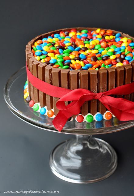 Decorazioni torte: basta cake design, ecco 20 idee semplici e creative
